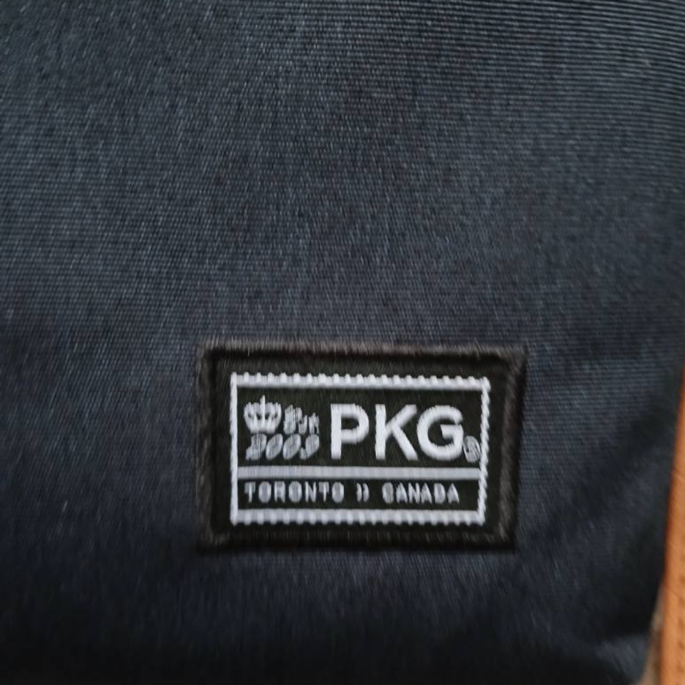 *PKG LAPTOP CASE - Picture 5 of 8